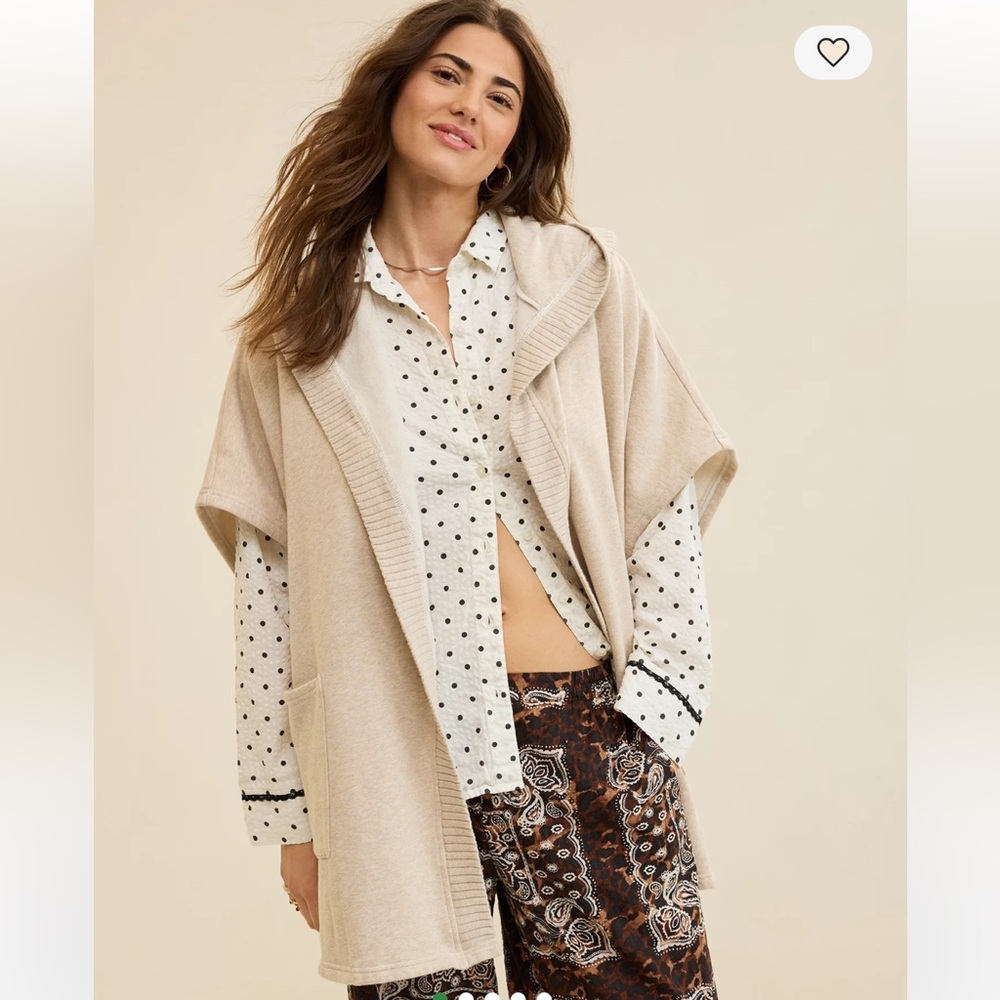 Aerie Cream Hooded Open-Front Poncho Fleece Cape Robe size L XL